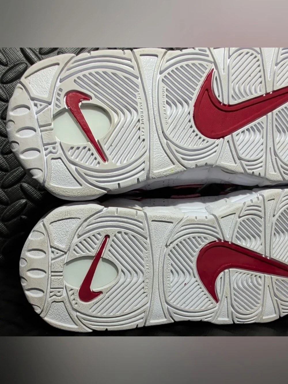Nike Air More Uptempo White/ Varsity Red Outline (GS) DJ5988-100 size 6y